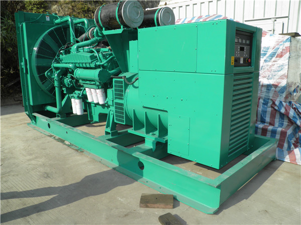 泗阳出租发电机 发电机组厂家：柴油发电机组的控制屏的作用是什么？